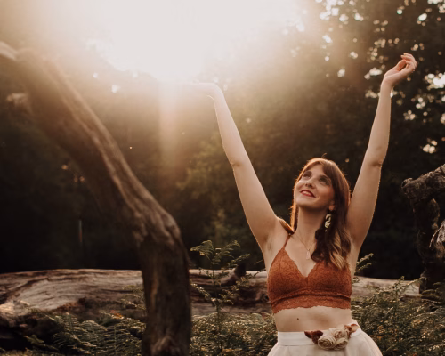 Hosts of The Manifestation Journey welcoming participants